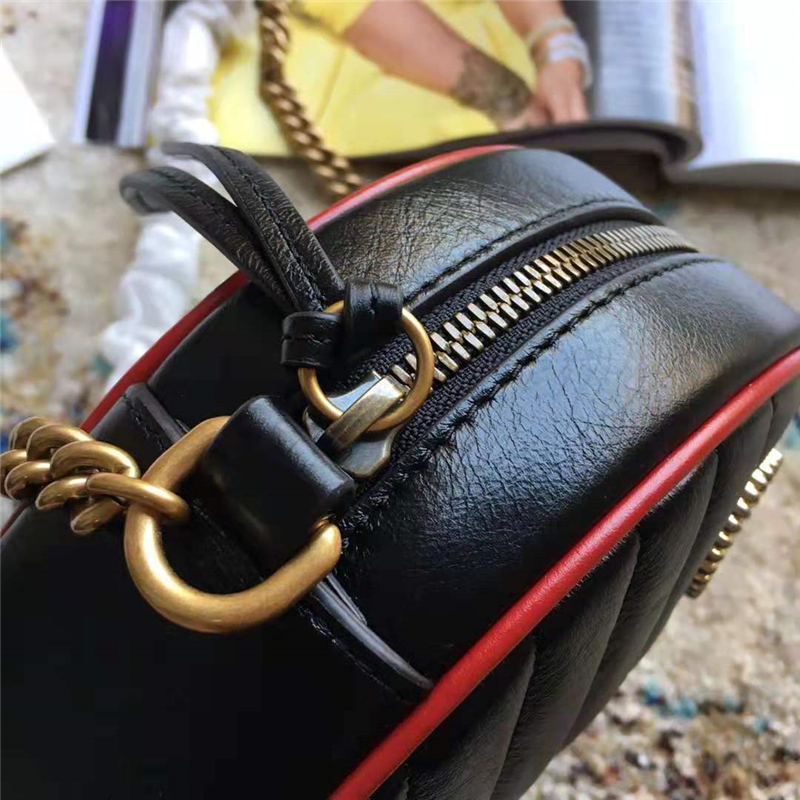 550154 Gucci手袋 GG Marmont 斜紋絎縫皮革 圓形 Gucci迷你肩背包 黑色