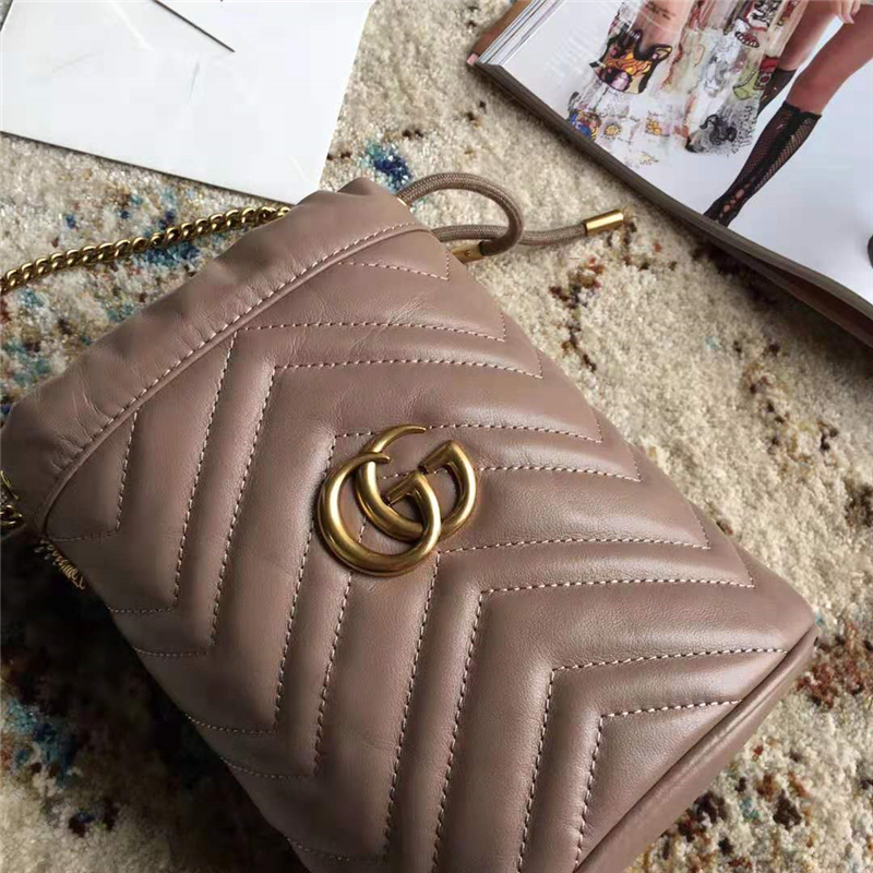 575163 Gucci圓筒包 GG Marmont系列 絎縫皮革 抽繩 Gucci迷你水桶包 深藕色