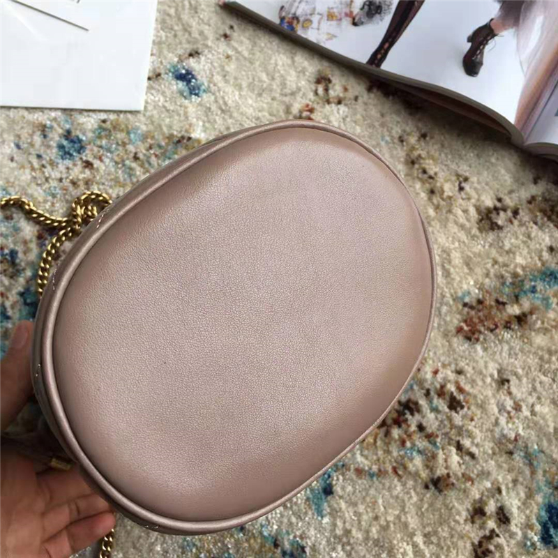 575163 Gucci圓筒包 GG Marmont系列 絎縫皮革 抽繩 Gucci迷你水桶包 深藕色