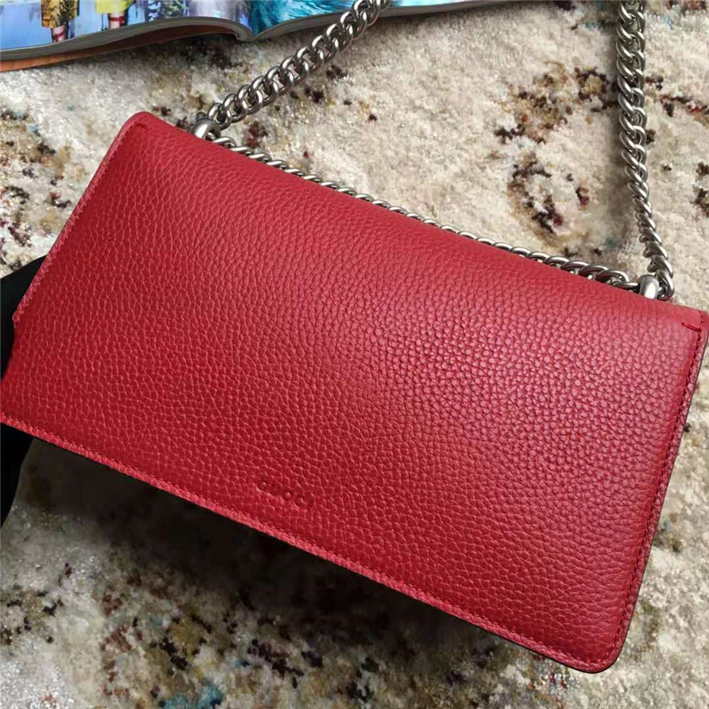 499623 Gucci Dionysus系列 荔枝紋皮革 織紋虎頭扣 Gucci鏈條肩包 紅色