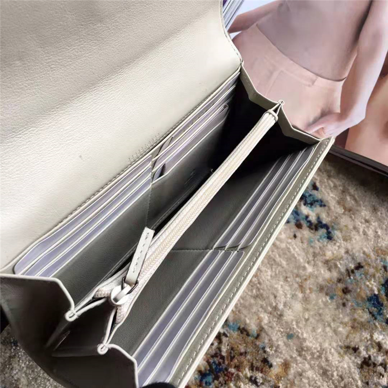 443436 GUCCI GG Marmont系列 絎縫皮革 雙G 長款皮夾 白色