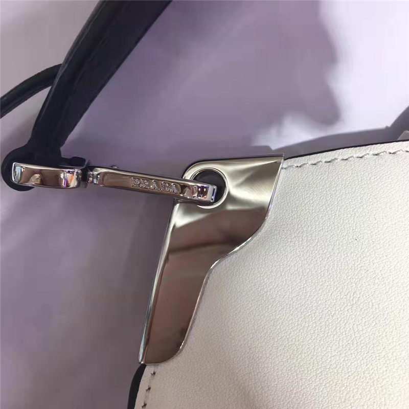 1BH111 Prada Sidonie女包 普拉達皮革單肩包 小牛皮 普拉達肩背包 白色