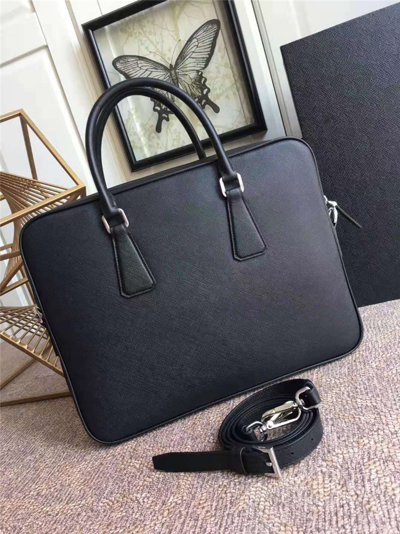 2VE368N Prada普拉達男包 Prada公文包 超薄款 普拉達十字紋手提包 黑色