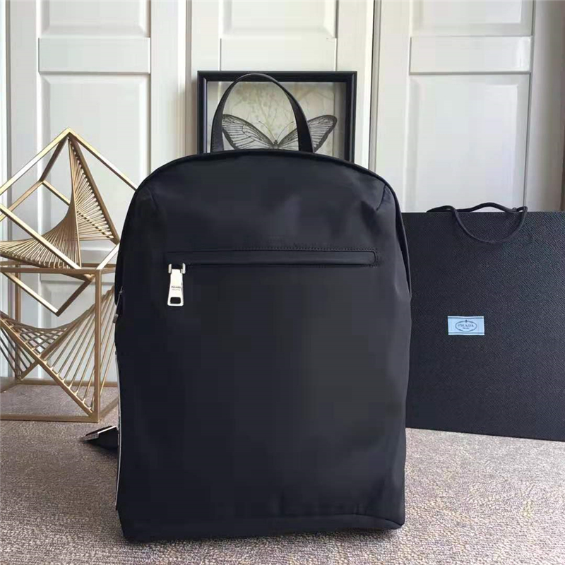 2VZ021 Prada新款雙肩包 尼龍雙肩包 普拉達男士雙肩包 黑色