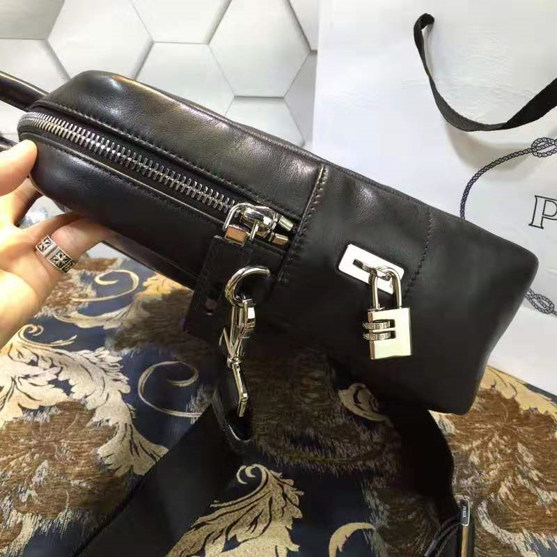 Prada普拉達(dá)男包 Prada男士公文包 小牛皮軟皮 普拉達(dá)手提包 黑色