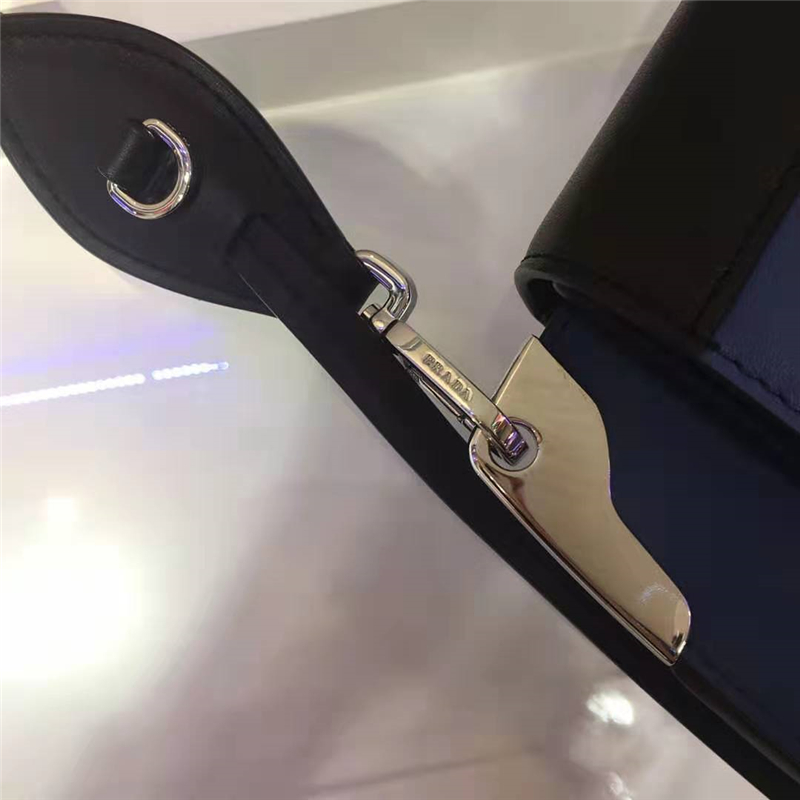 1BD168 Prada Sidonie女包 小牛皮 拼色翻蓋 皮革單肩包 藍色