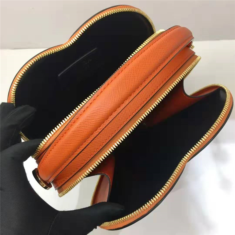 1BH144 Prada Odette女袋 普拉達愛心包 十字紋牛皮 Prada手提袋 橙色