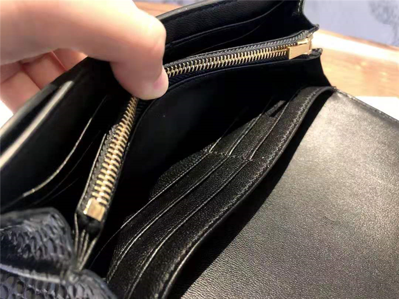 Celine錢包 鱷魚紋 小牛皮 大號(hào) Celine翻蓋長(zhǎng)款錢包 黑色