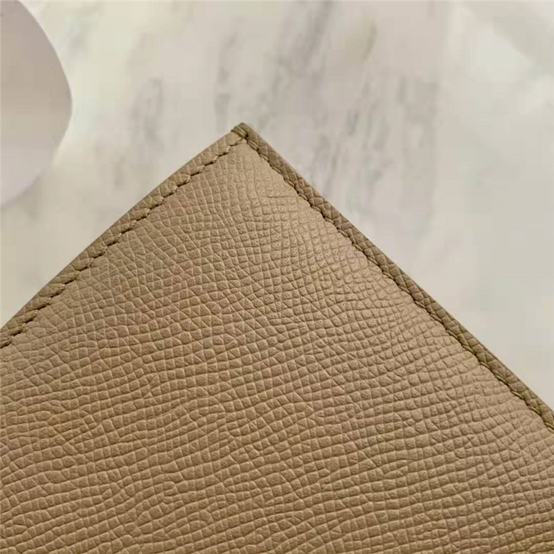 10B633 Celine賽琳 Strap 粒面小牛皮 大號錢夾 Celine錢包 卡其