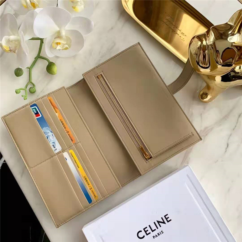 10B633 Celine賽琳 Strap 粒面小牛皮 大號錢夾 Celine錢包 卡其