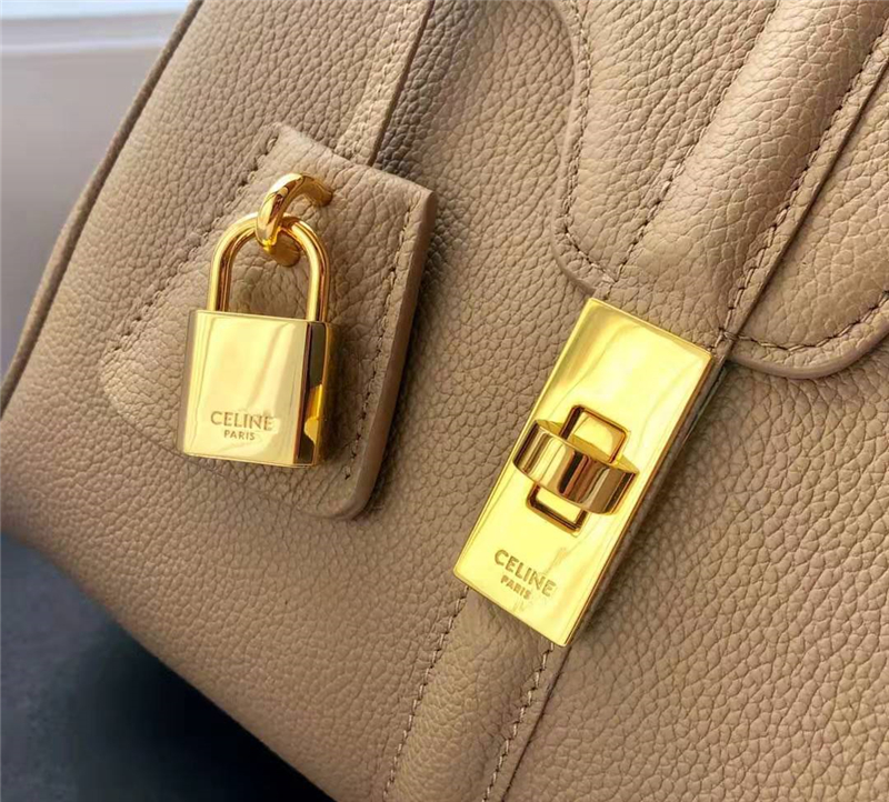 188003 Celine包包 賽琳女包 19新款 金屬鎖扣 小號(hào)小牛皮包 Celine手提包女包 卡其