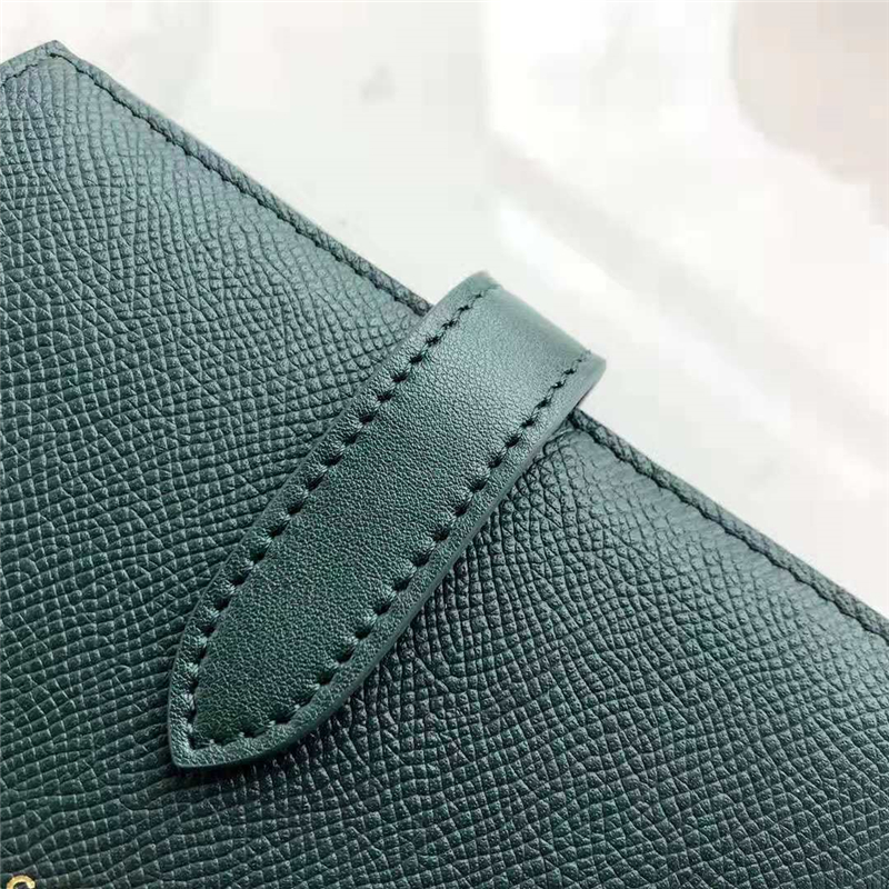 10B643 Celine賽琳 Strap錢包 粒面小牛皮 中號(hào) Celine錢包 綠色