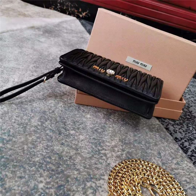 5ZH029 MiuMiu專柜新款 小羊皮 繆繆翻蓋鏈條小包 黑色