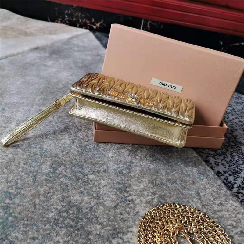 5ZH029 MiuMiu專柜新款 小羊皮 繆繆翻蓋鏈條小包 金色
