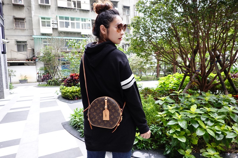 【開箱】LV boite chapeau souple,超可愛LV圓餅包!LV必買包款! 【開箱】LV boite chapeau souple,超可愛LV圓餅包!LV必買包款!