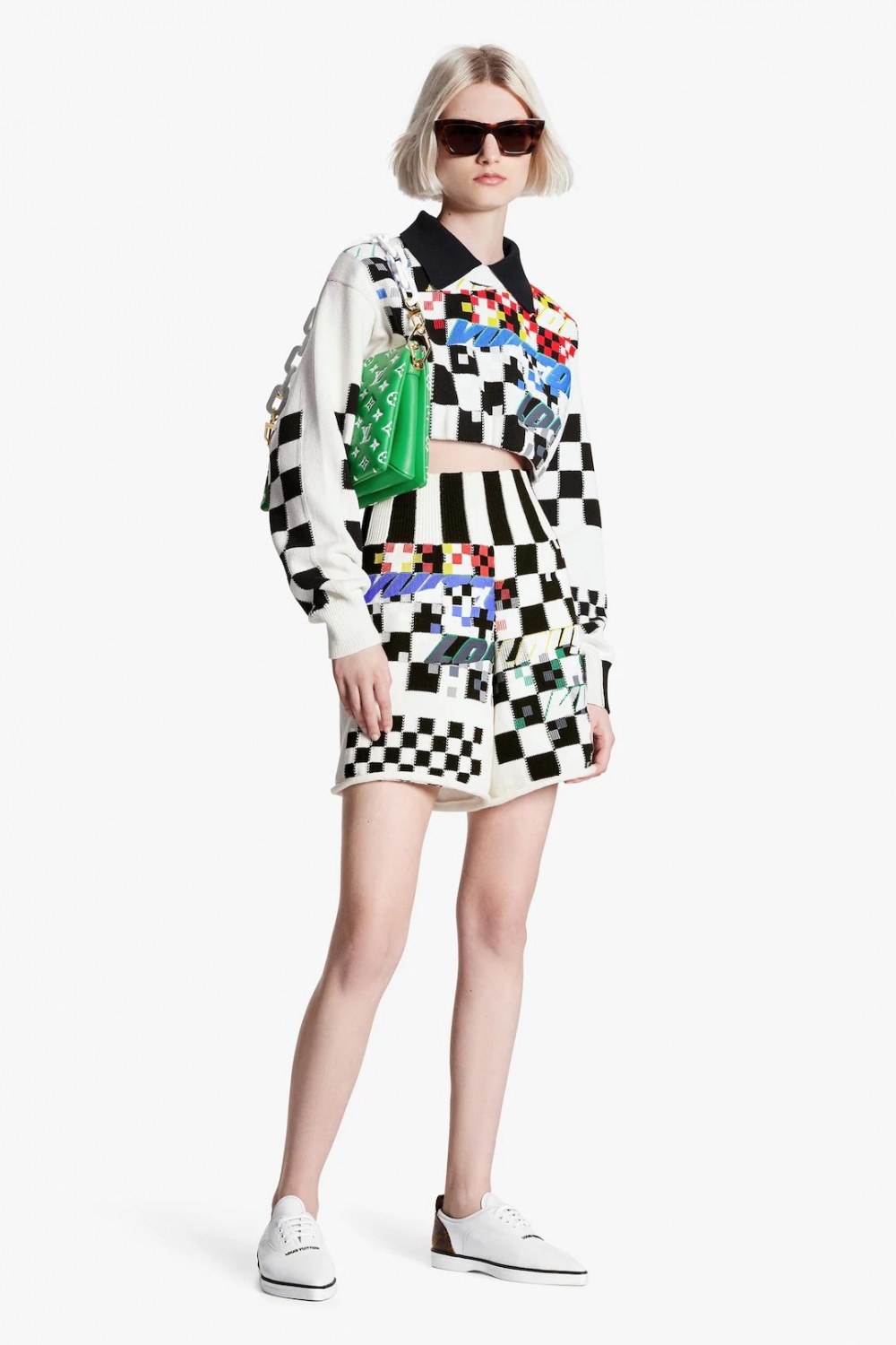 這次他們也為人氣手袋換上新配色。