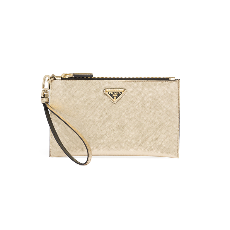 2022夏季Prada七夕情人節首選!7款金色系精品包推薦,三角包、水桶包、腋下包...展現情比金堅的濃濃愛意!-6