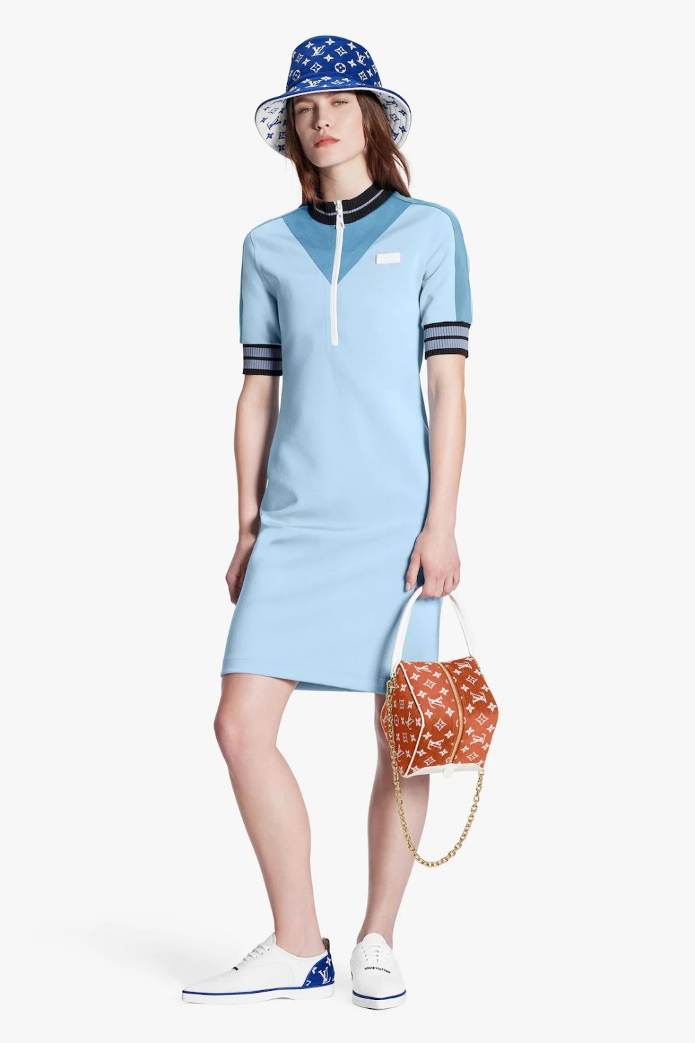 手提的設計,讓它輕巧又時髦。