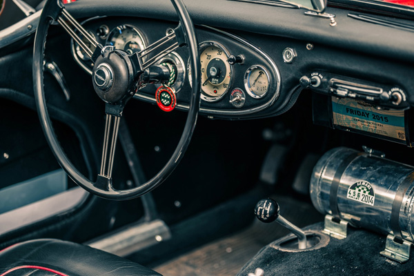 ˹ȫAustin HealeyŶِ܇