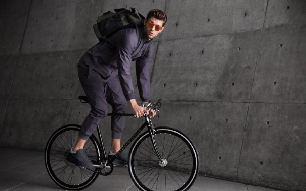 Armani阿瑪尼Emporio Armani Remix系列廣告大片