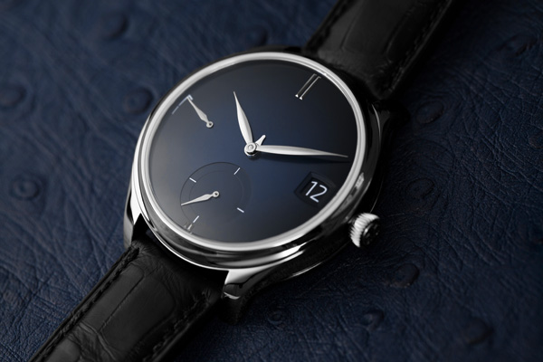 亨利慕時(shí)推出全新勇創(chuàng)者萬(wàn)年歷Purity腕表