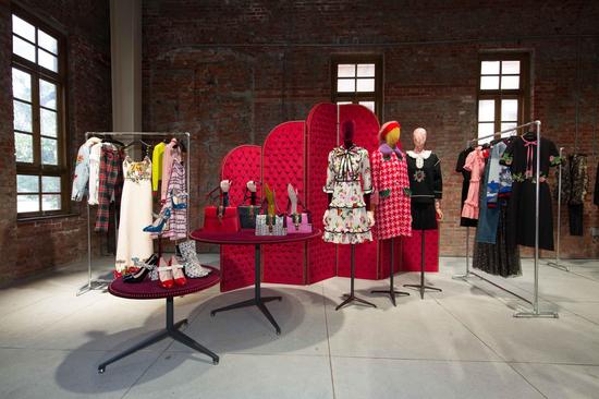 Gucci 2016秋冬系列預(yù)覽_Side View_4