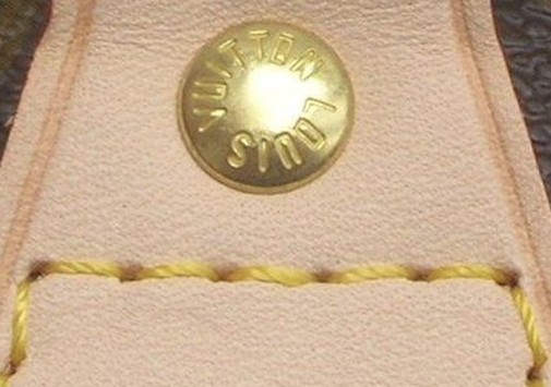 正品LV女包鉚釘圖示