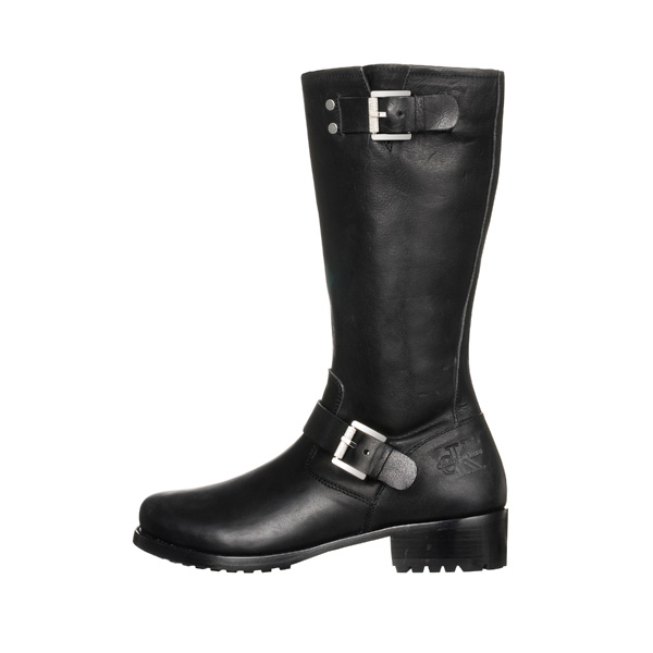 Mytheresa攜手Calvin Klein Jeans發(fā)布獨(dú)家合作系列