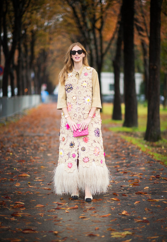 不看這幾十張街拍 你都不知道今冬馬甲有多火.jpg