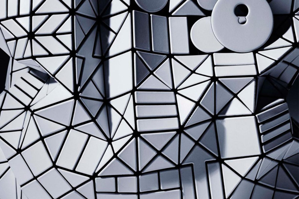 三宅一生推出新款「Bao Bao」手袋系列