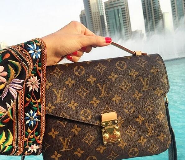 這只默默紅起來的包劉雯唐嫣都在背,你還沒有嗎?