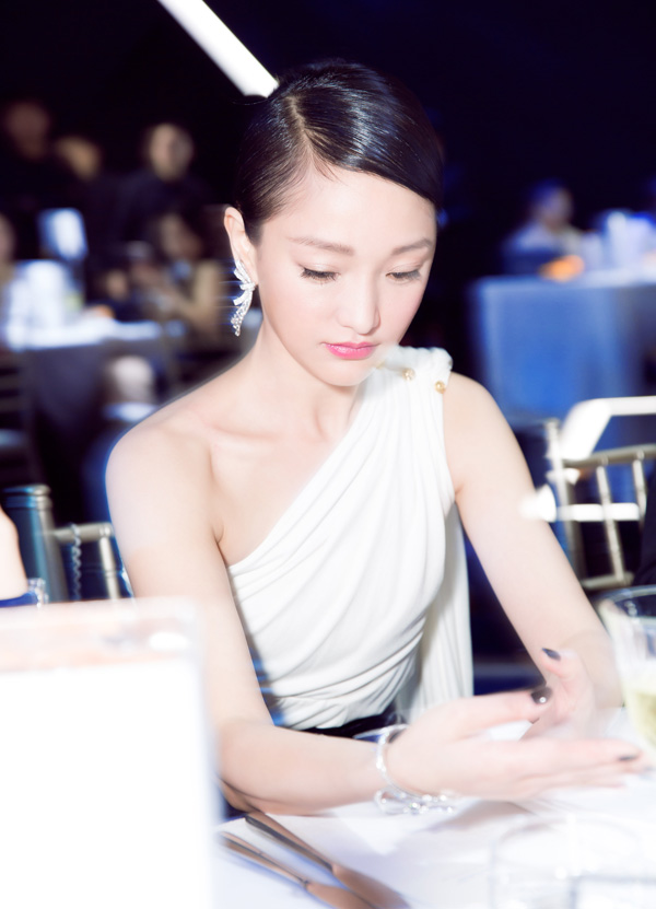 Ѹ^΃Signature de Chanelչ[